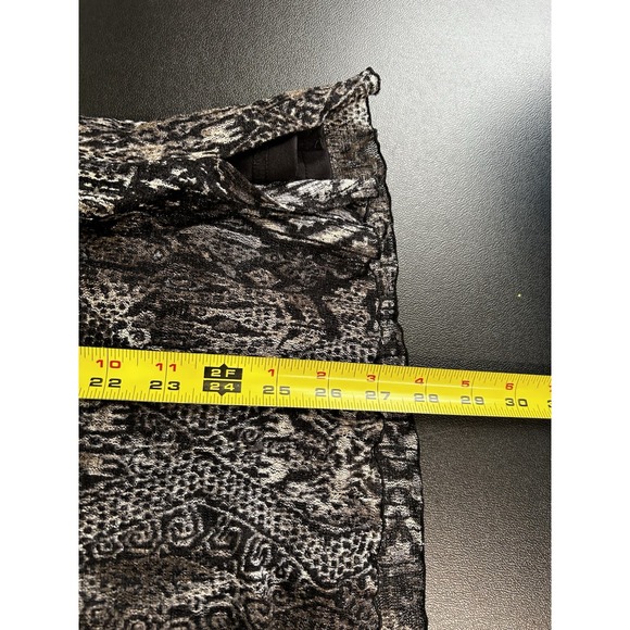 Coldwater Creek Women's Large Sheer Overlay Top Crochet Accent Lined FLAW - Picture 9 of 14